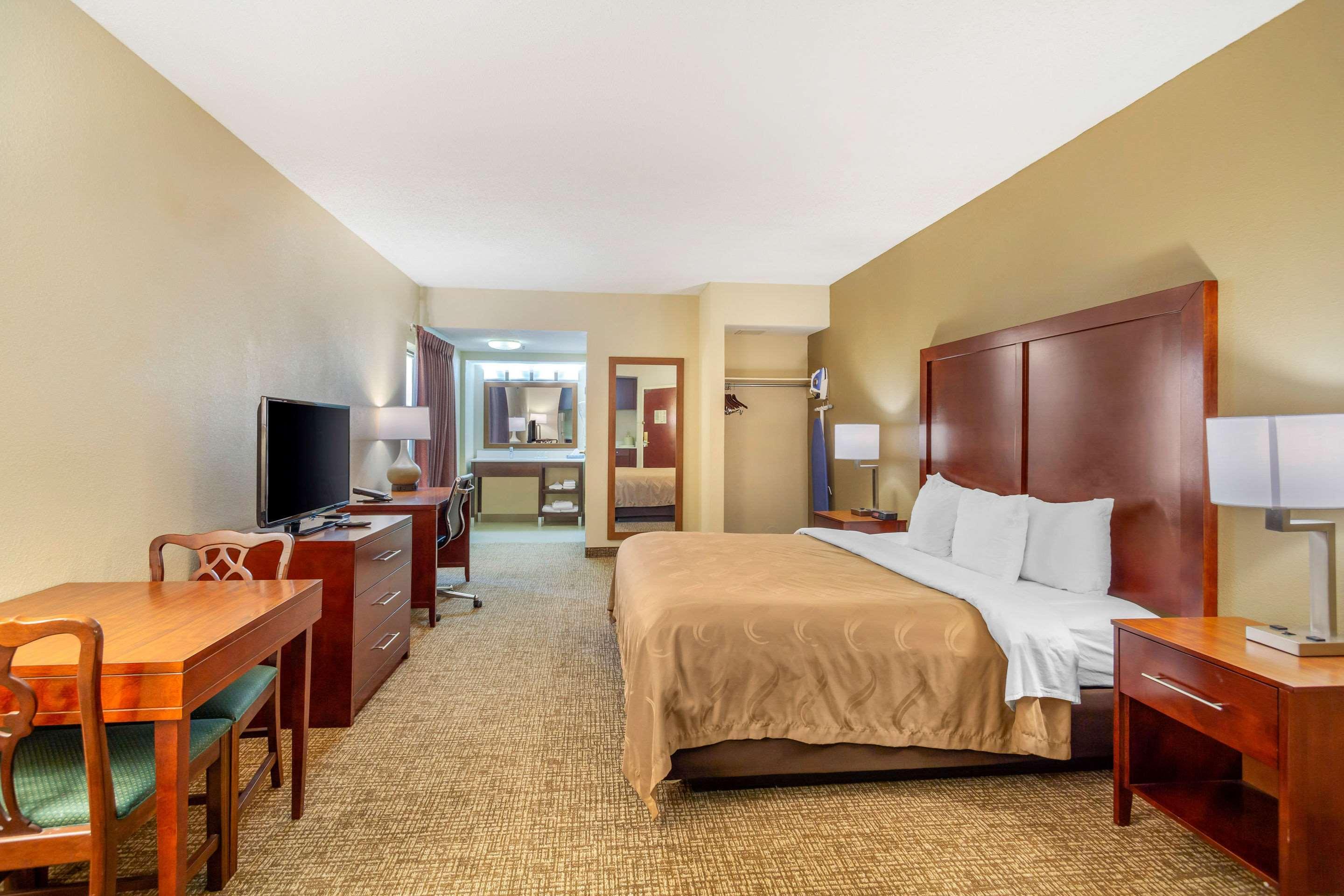 Quality Inn & Suites Olde Town Portsmouth Exteriér fotografie