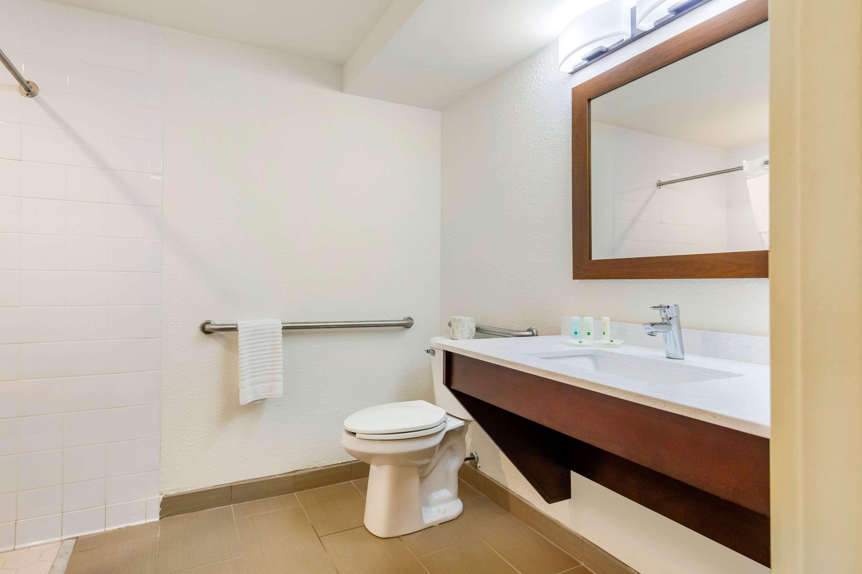 Quality Inn & Suites Olde Town Portsmouth Exteriér fotografie