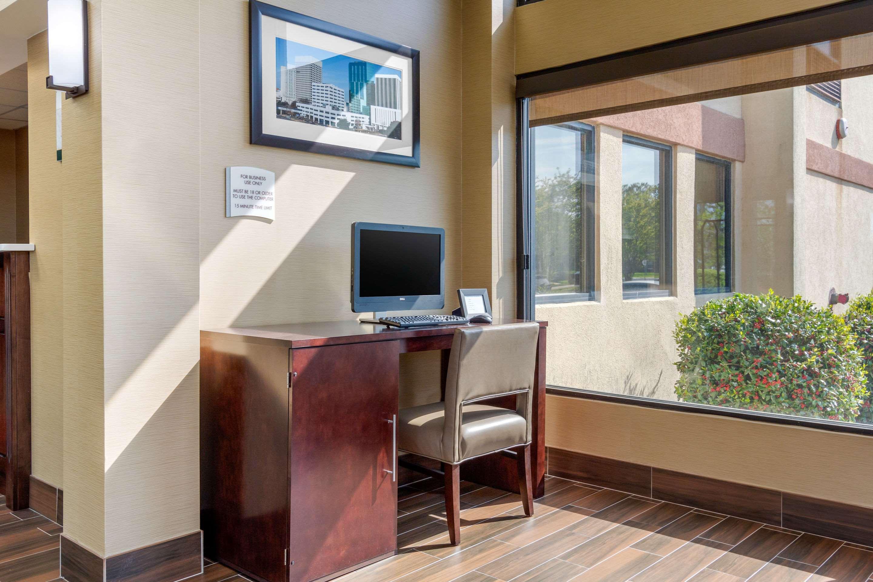 Quality Inn & Suites Olde Town Portsmouth Exteriér fotografie